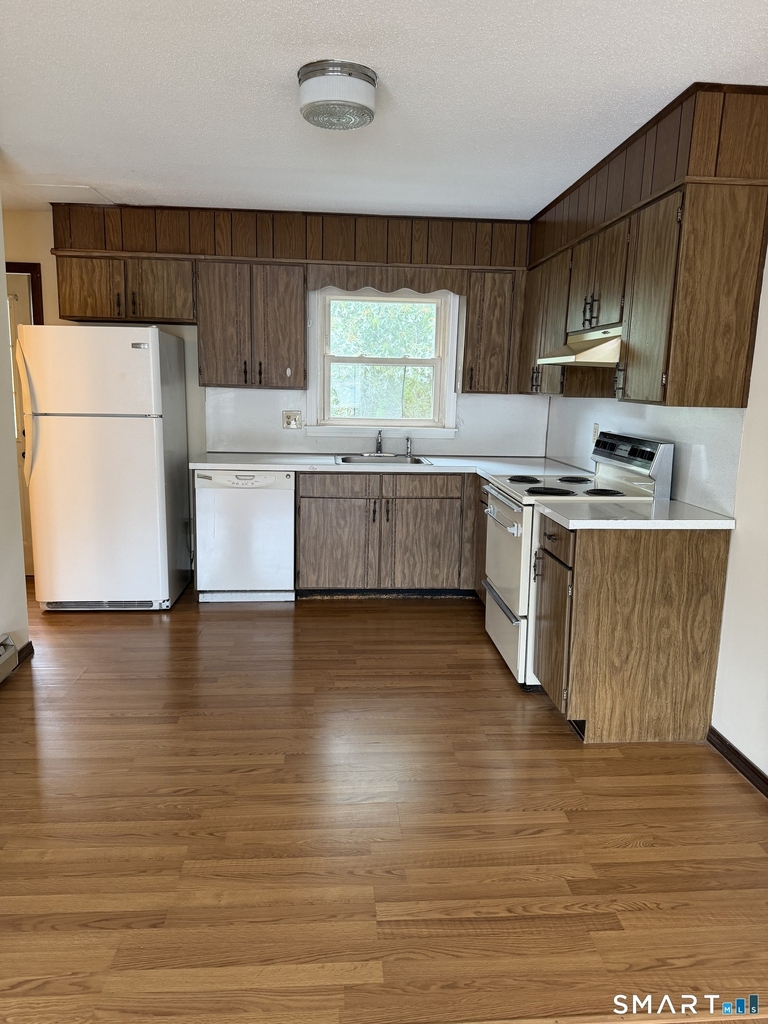 90 Burton Street - Photo 3