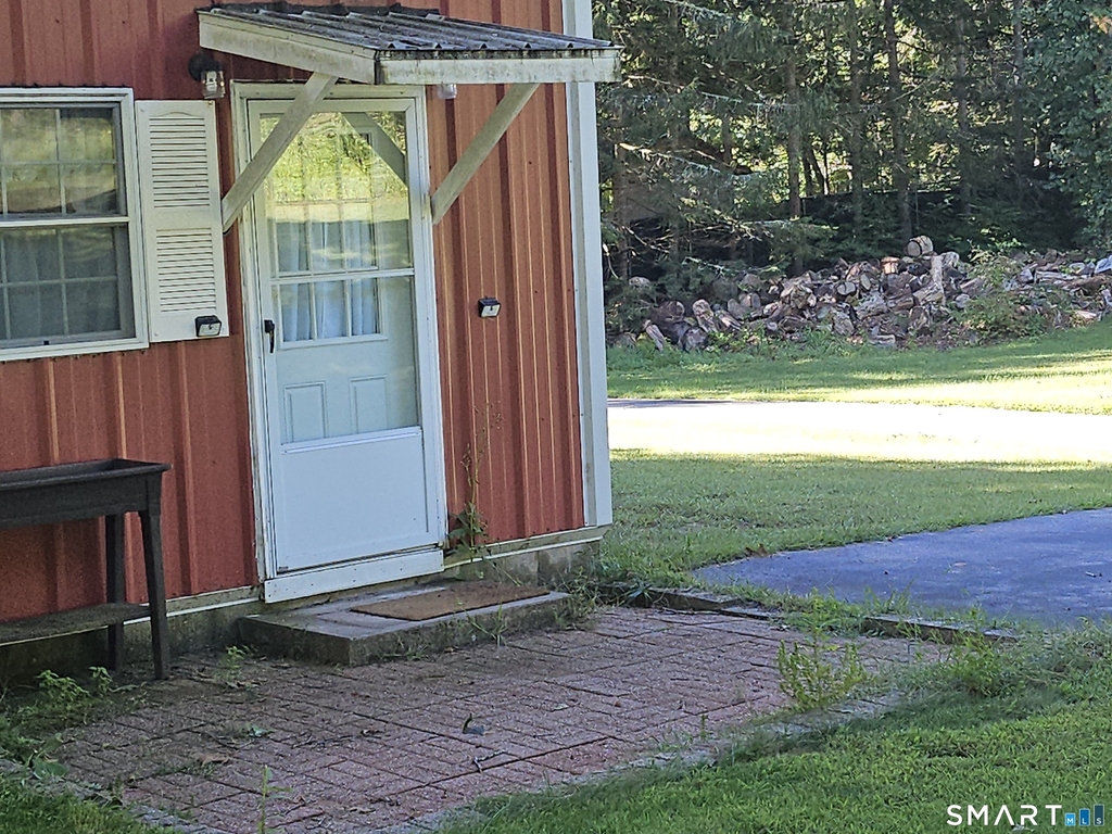 16 Honey Hill Road - Photo 0
