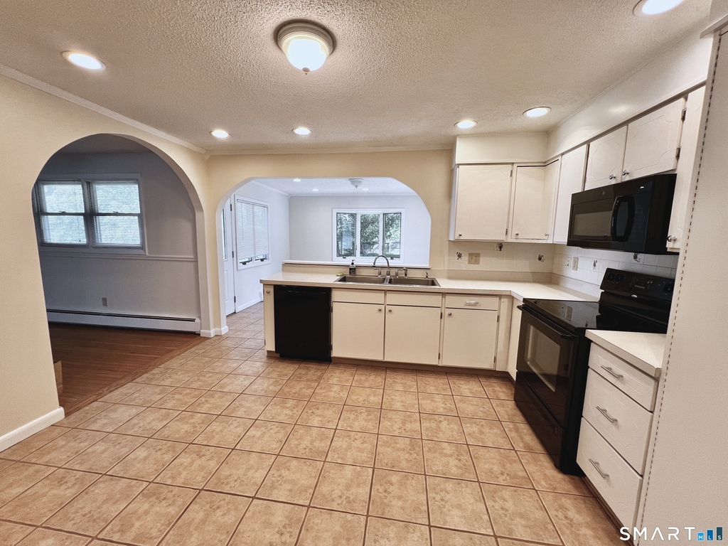 21 Cheryl Drive - Photo 4