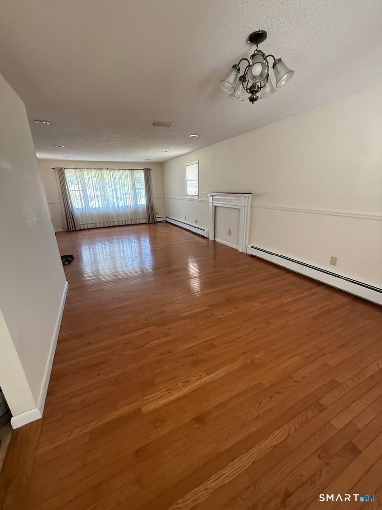 21 Cheryl Drive - Photo 3