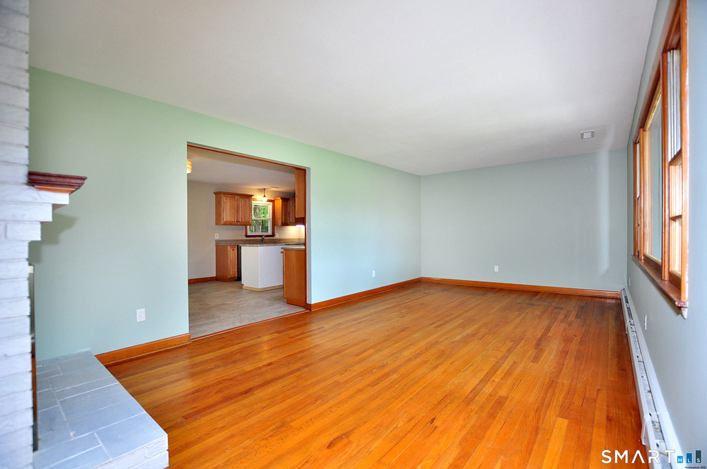 84 Holcomb Street - Photo 10