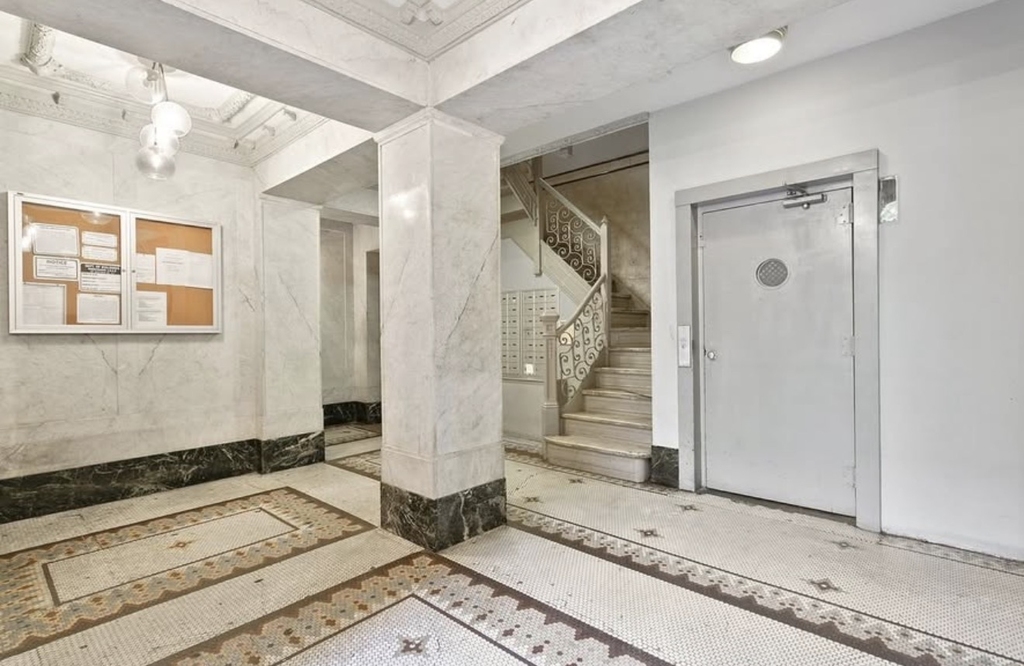 205 West 103rd Street - Photo 10