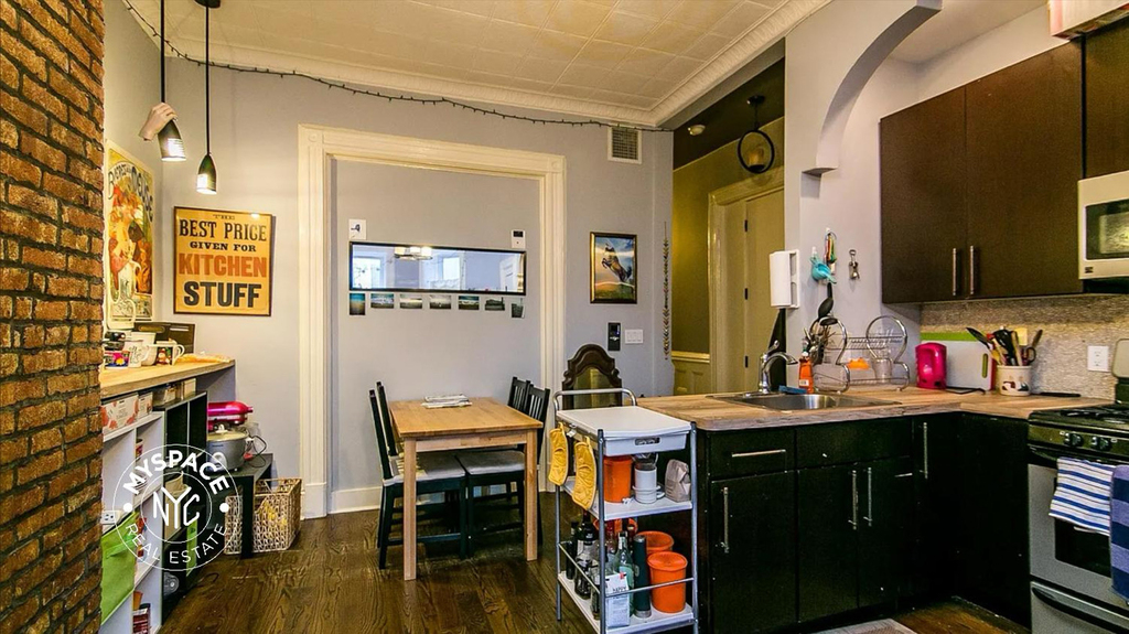 80 Grove Street - Photo 4