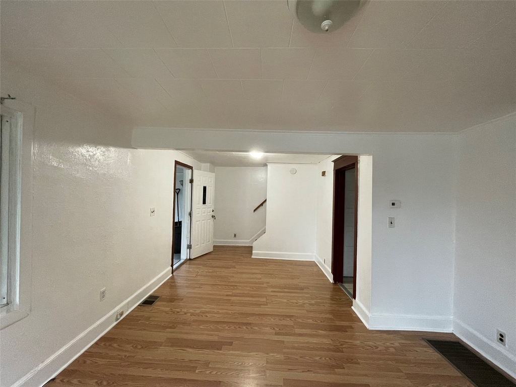 31 Brown St - Photo 6