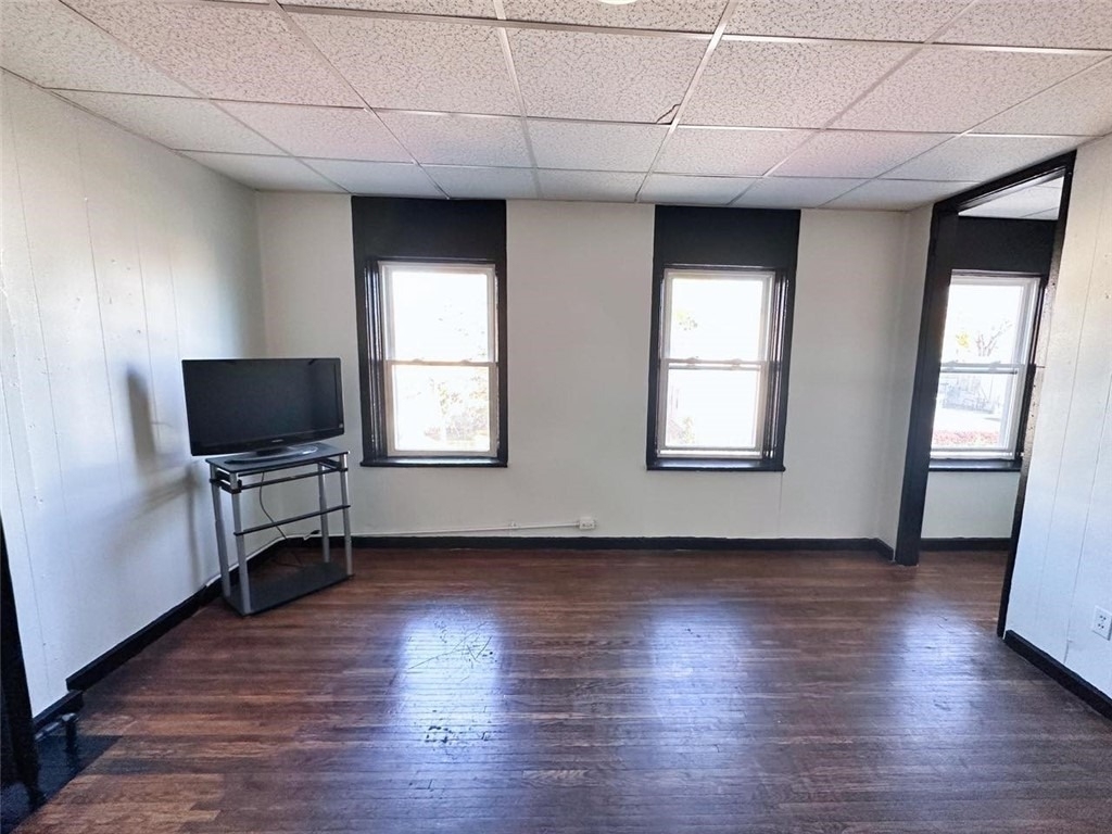 111-115 Lyell Avenue - Photo 4