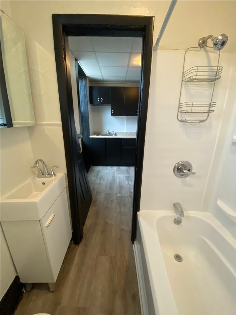 111-115 Lyell Avenue - Photo 8