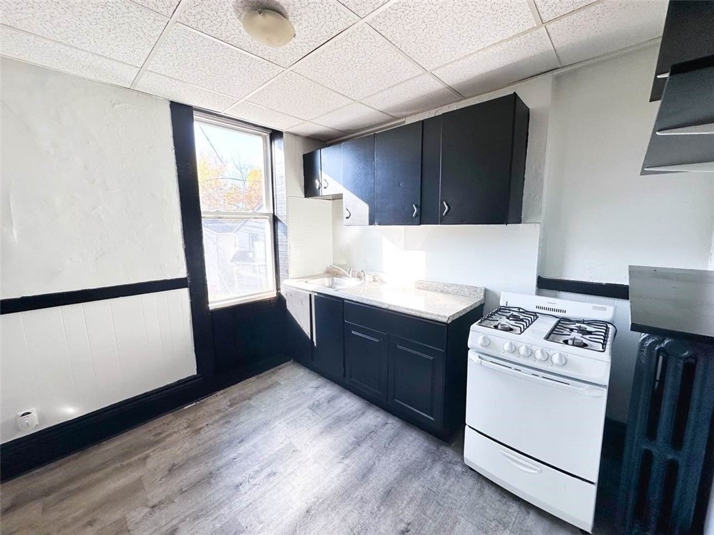 111-115 Lyell Avenue - Photo 10