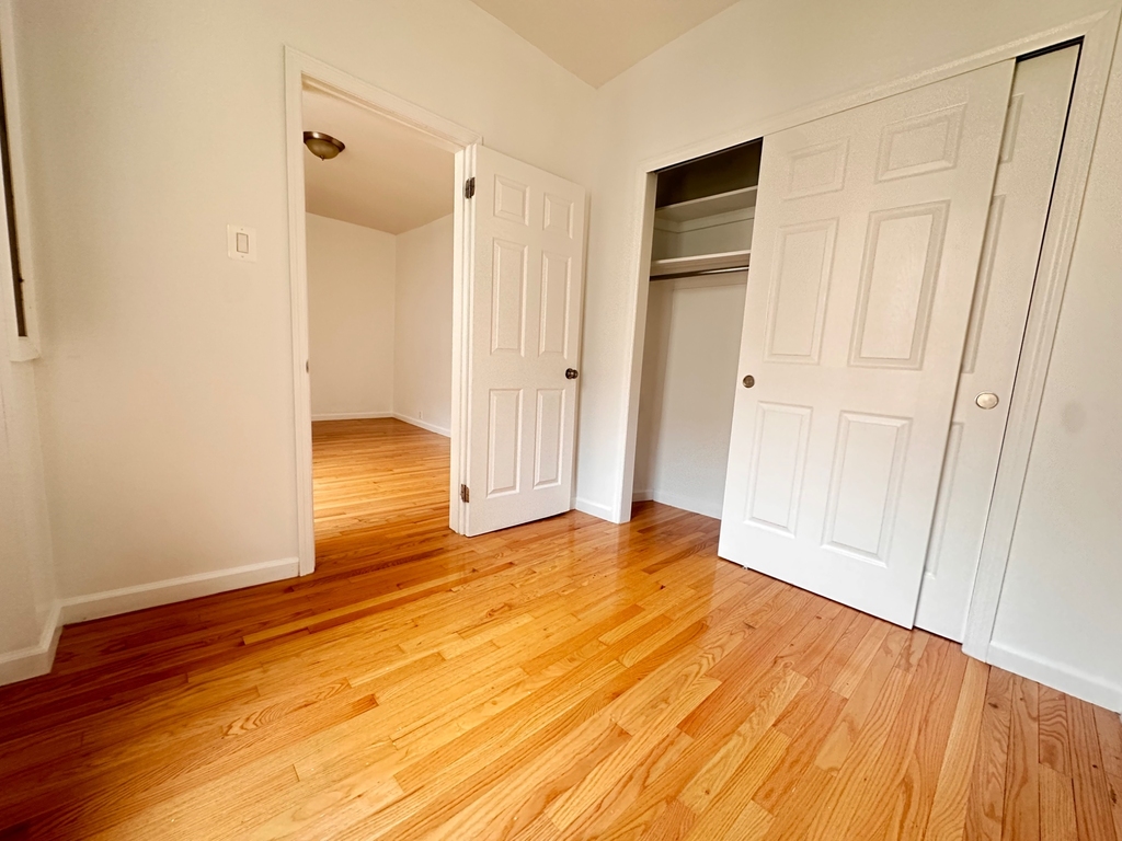 321 East 108th Street - Photo 6