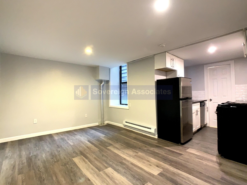 539 West 156th Street - Photo 4