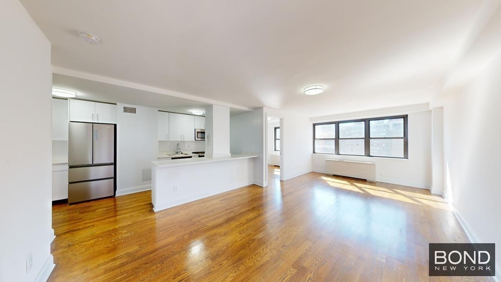 East 88th Street - Photo 0