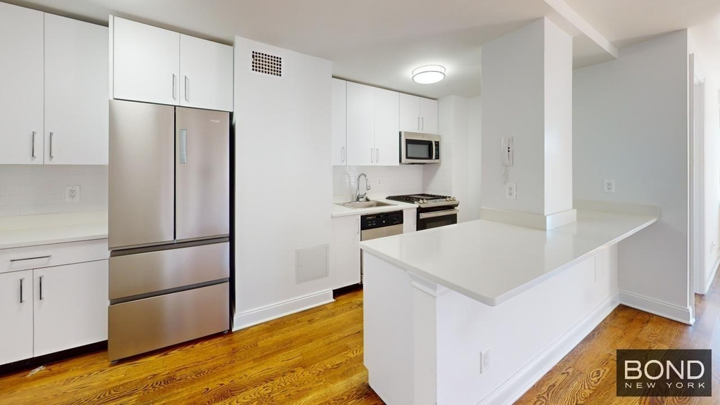East 88th Street - Photo 10