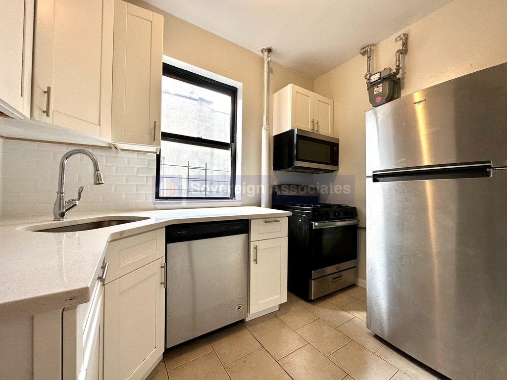 571 West 159th Street - Photo 6