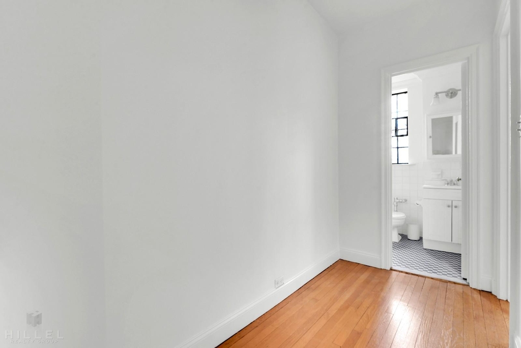 Continental Avenue - Photo 11