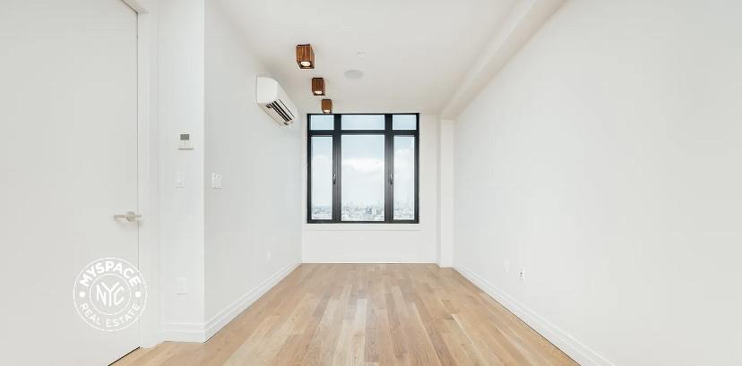 1141 Willoughby Avenue - Photo 2
