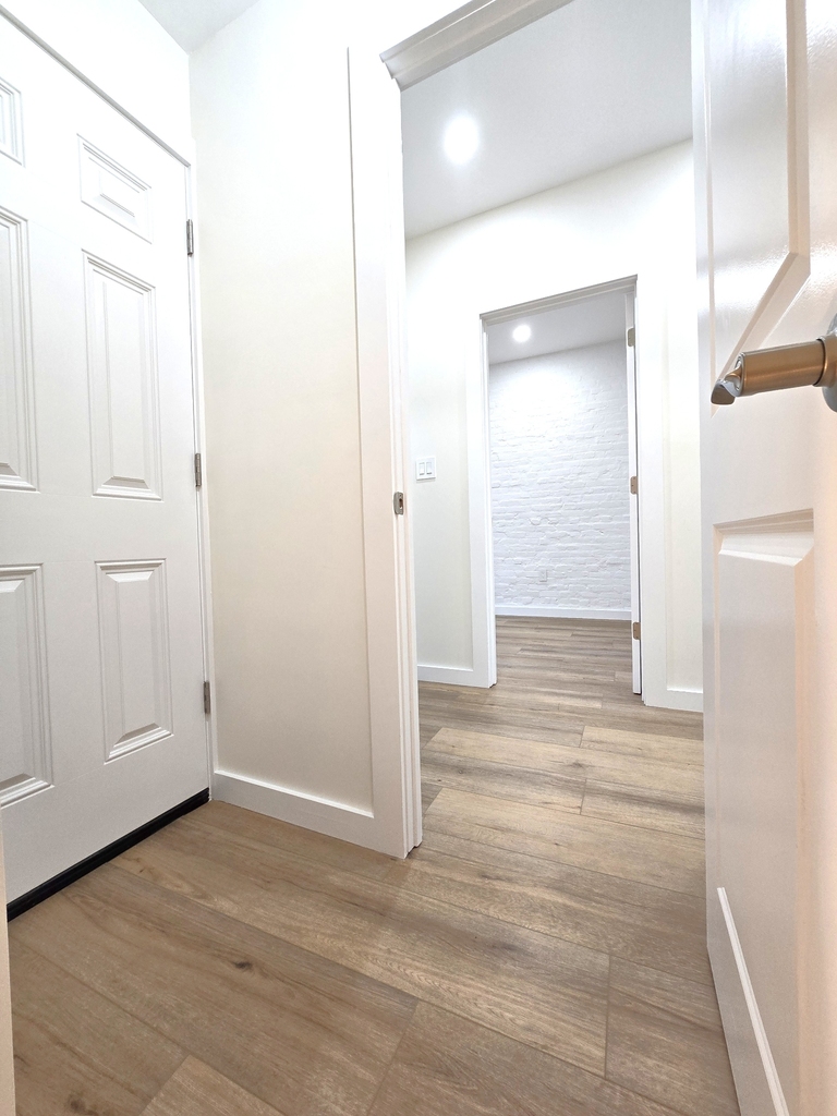 38-10 30th Street - Photo 14