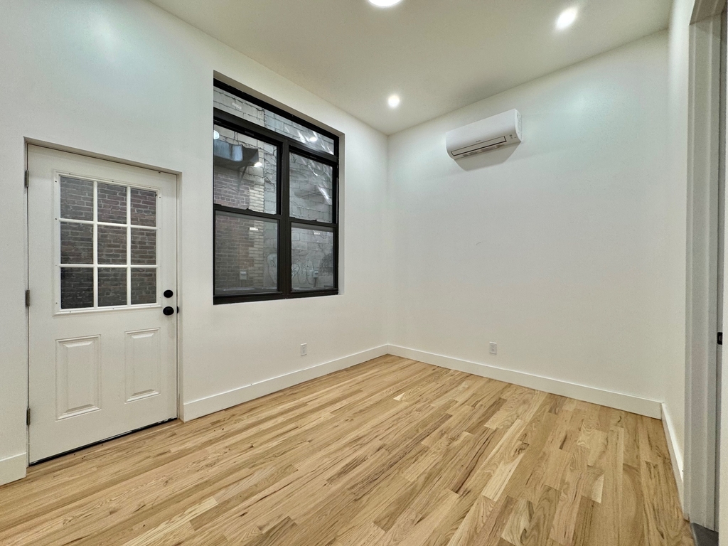 9 Marcus Garvey Boulevard - Photo 8