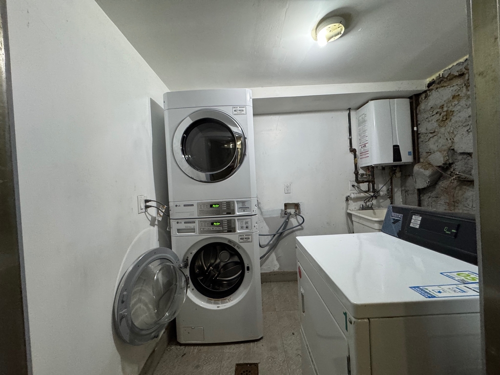 9 Marcus Garvey Boulevard - Photo 12