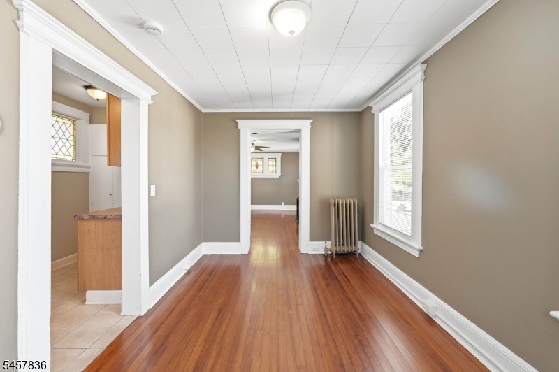 321 William St - Photo 6