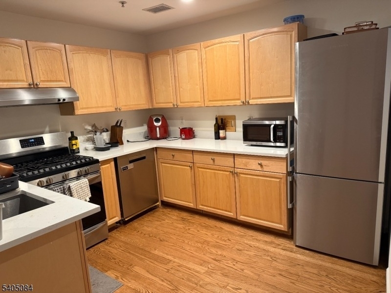525 Central Avenue, Apt 308 - Photo 6