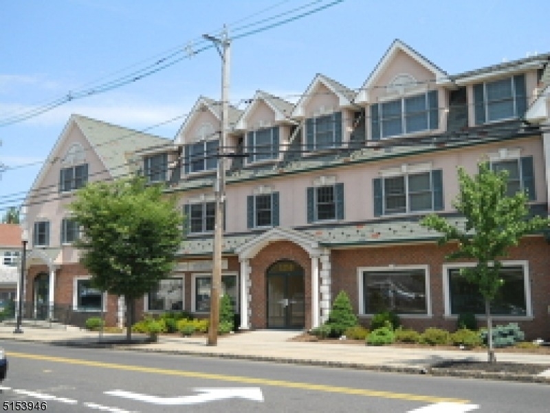 525 Central Avenue, Apt 308 - Photo 0