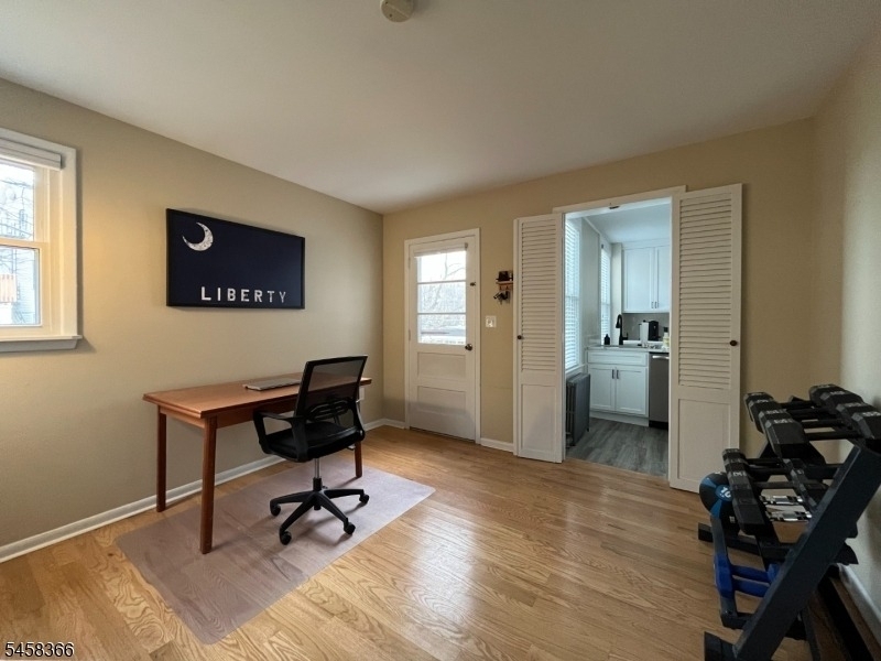 53 Budd St 1st Floor - Photo 16