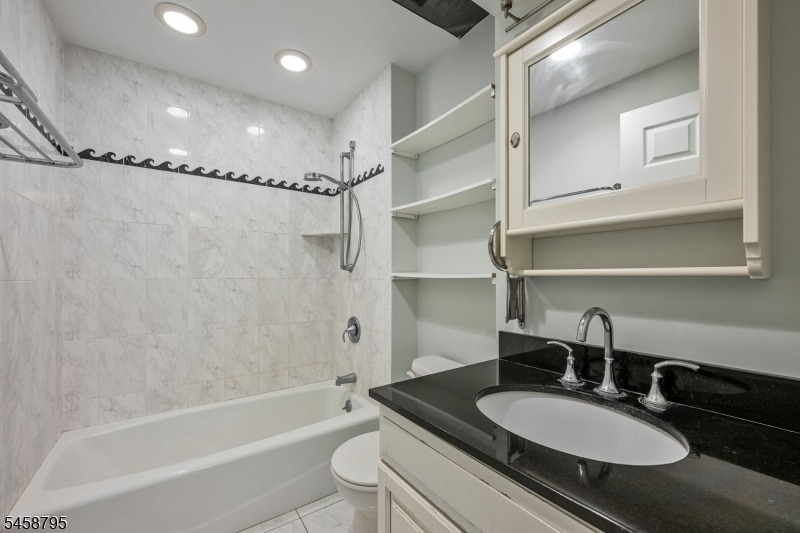 62 Burnham Pkwy - Photo 22