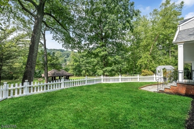 62 Burnham Pkwy - Photo 23