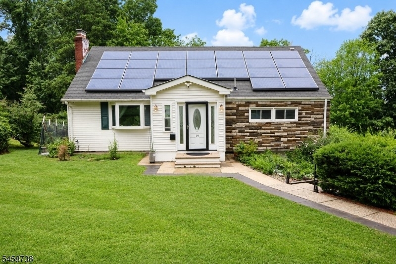 19 Aspen Rd - Photo 0