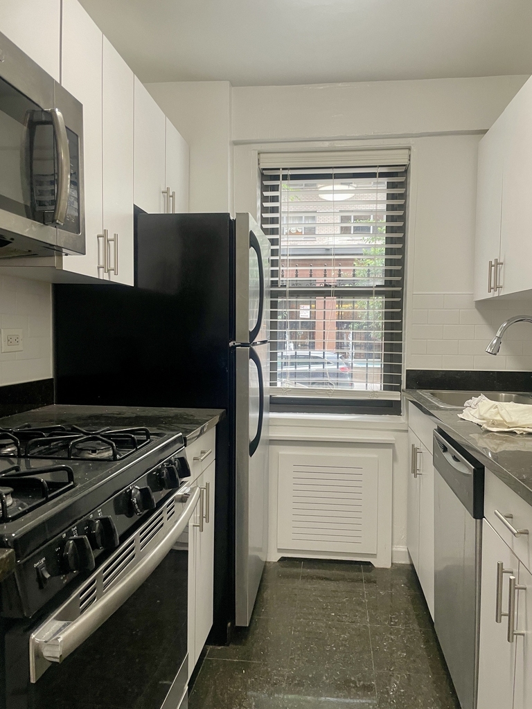East 56th Street - Photo 2