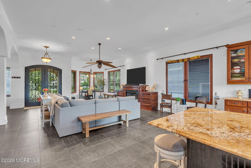 103 11th Avenue - Photo 11