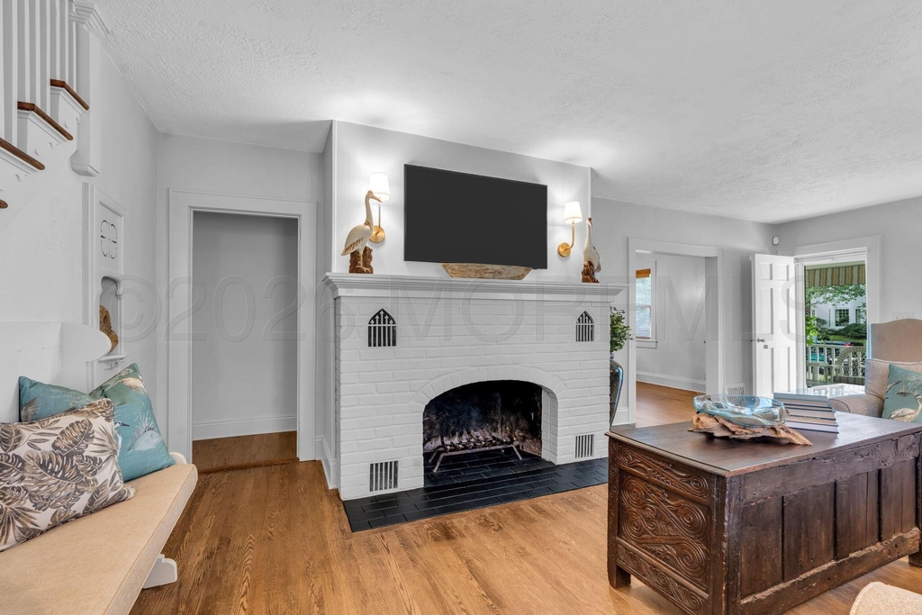 204 Monroe Avenue - Photo 5