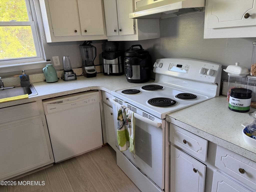 65 Cedar Avenue - Photo 2