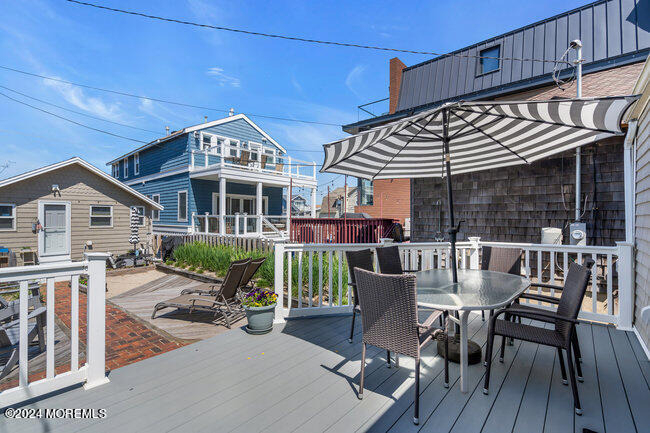 157 Beach Front - Photo 8