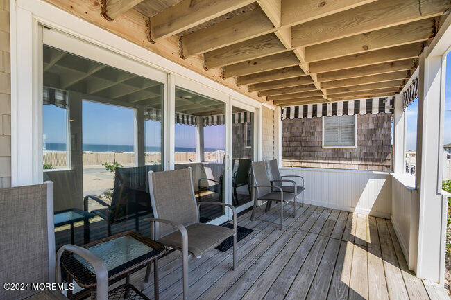 157 Beach Front - Photo 4