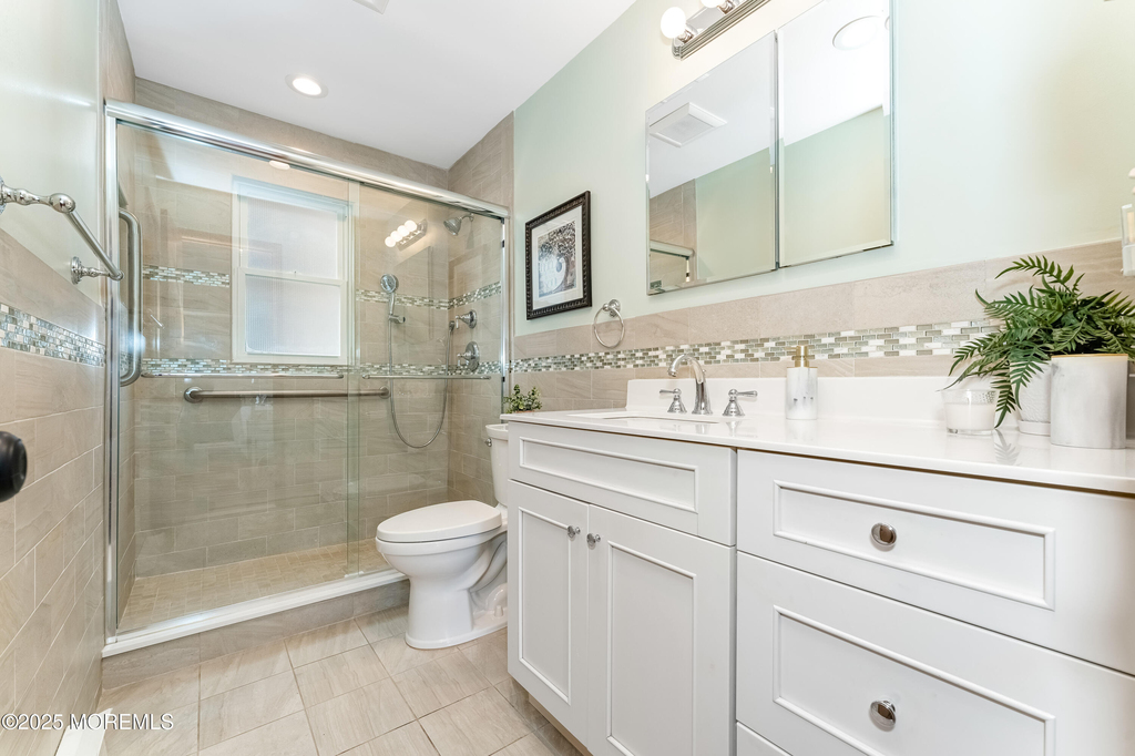 102 10th Avenue - Photo 17