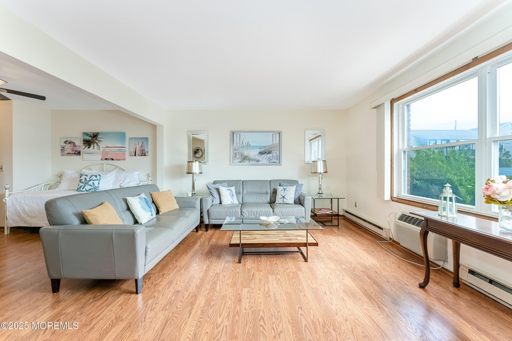 102 10th Avenue - Photo 2