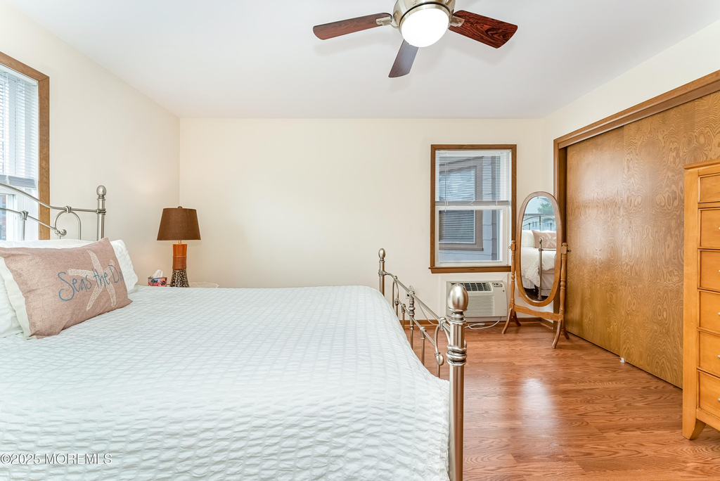 102 10th Avenue - Photo 13
