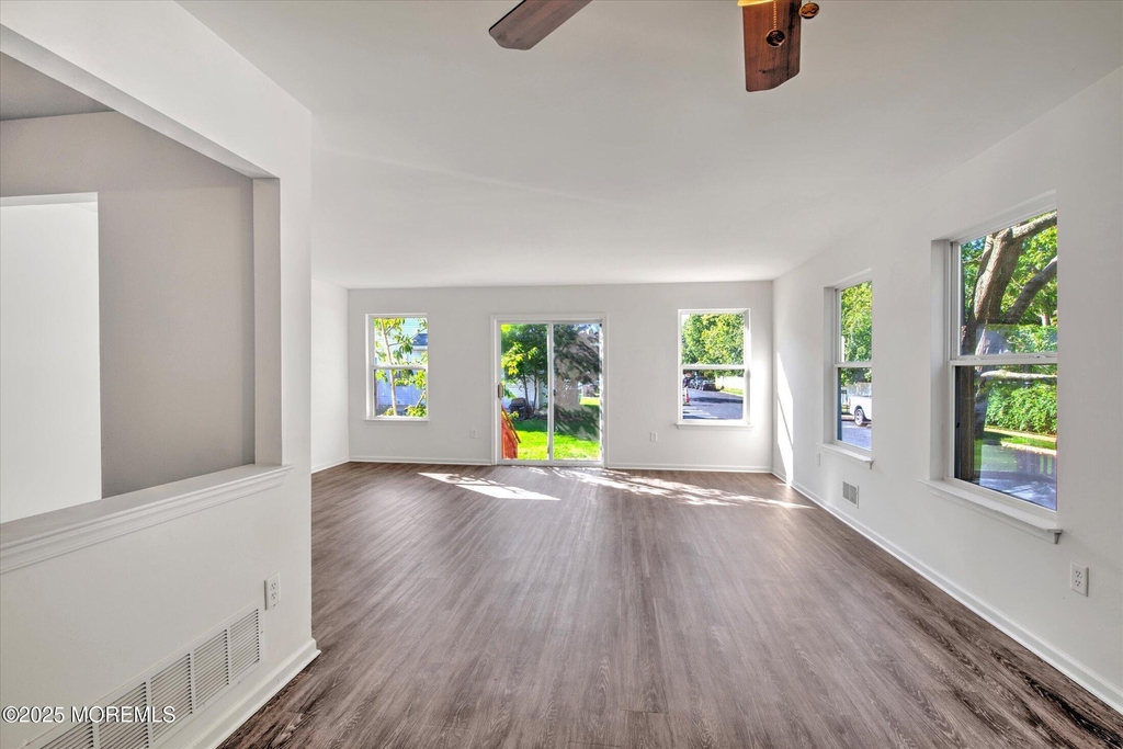 15 Esplanade Way - Photo 13