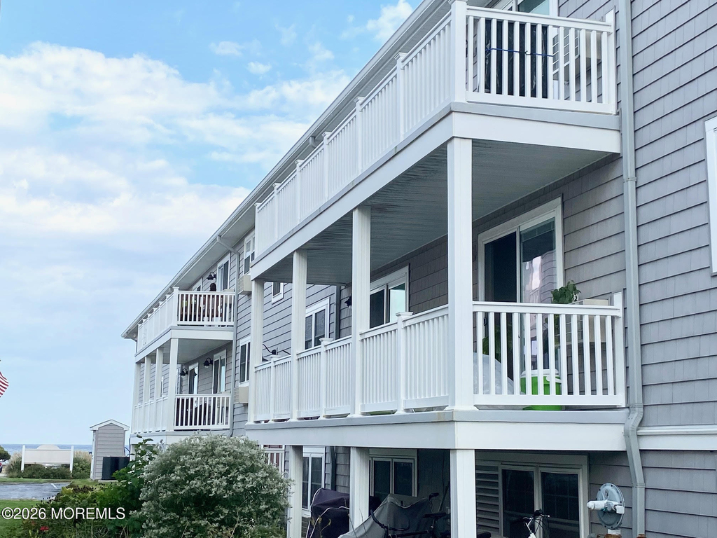 709 Ocean Avenue N - Photo 13