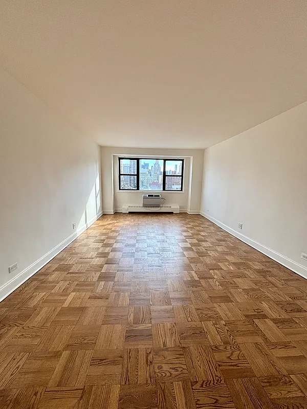  East 79th Street - Photo 2