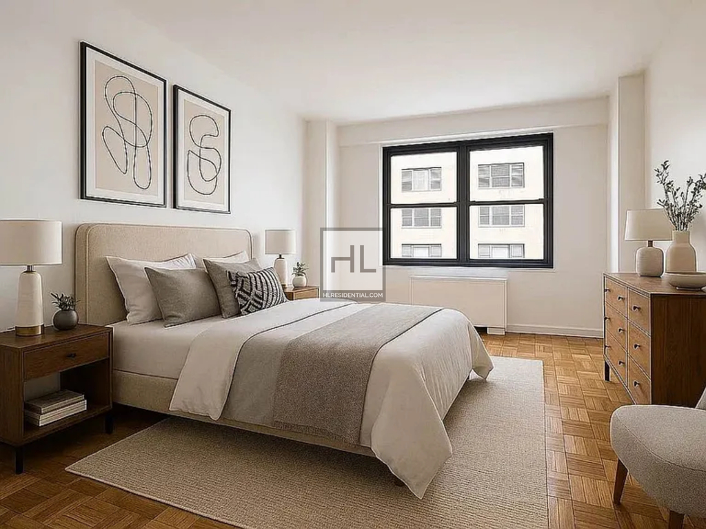 East 49 Street - Photo 1