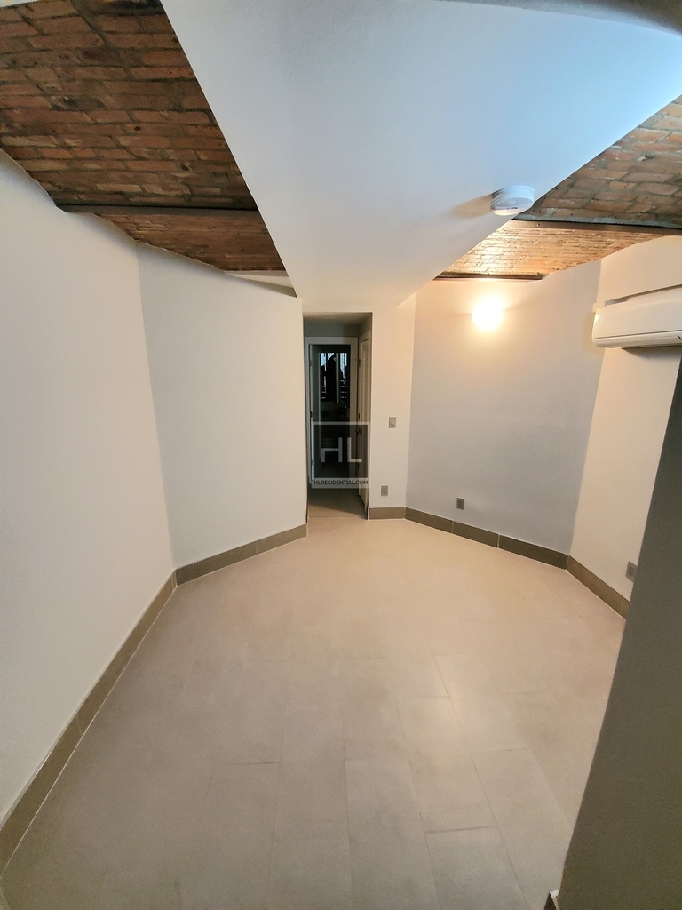 West 103 Street - Photo 5