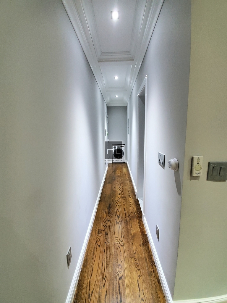 West 103 Street - Photo 2