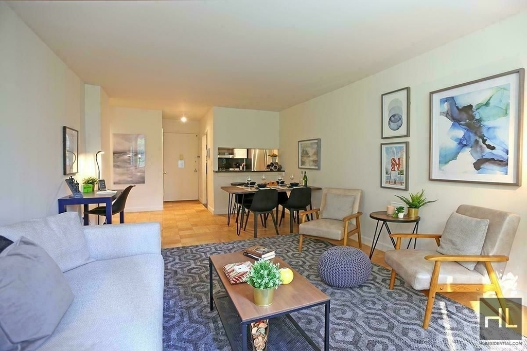 East 56th Street - Photo 0