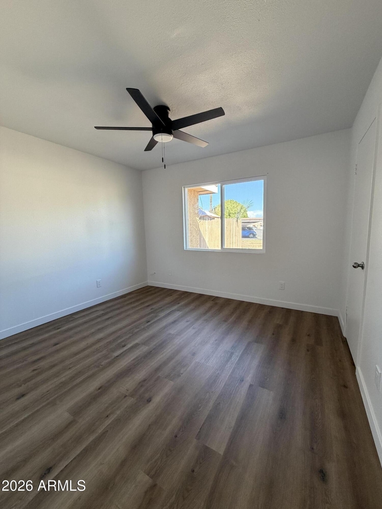 8235 N 34th Drive - Photo 14