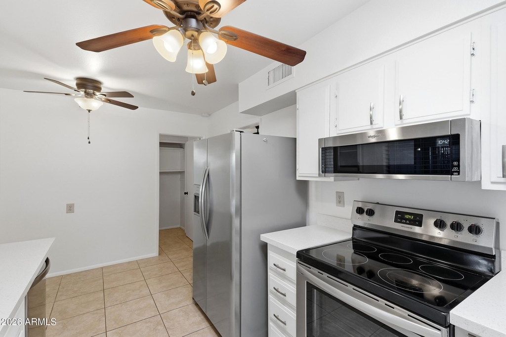10922 W Santa Fe Drive - Photo 10