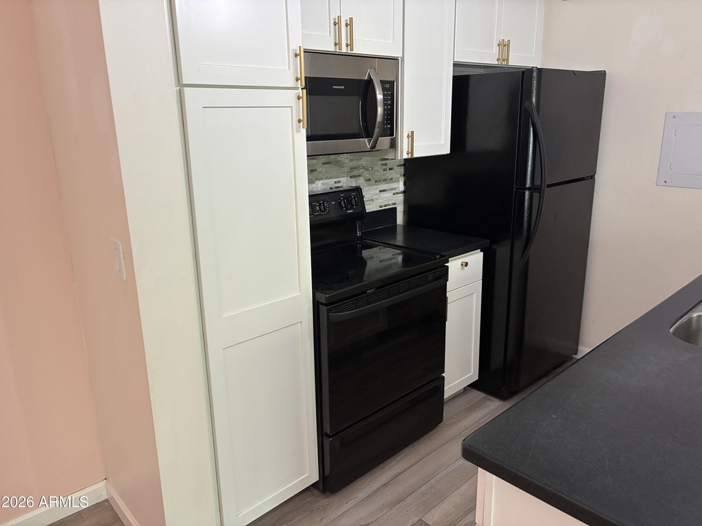 8055 E Thomas Road - Photo 8