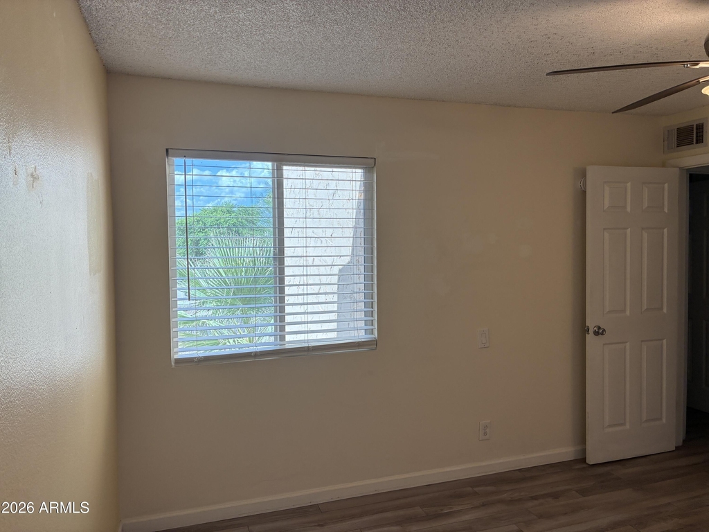 8055 E Thomas Road - Photo 14