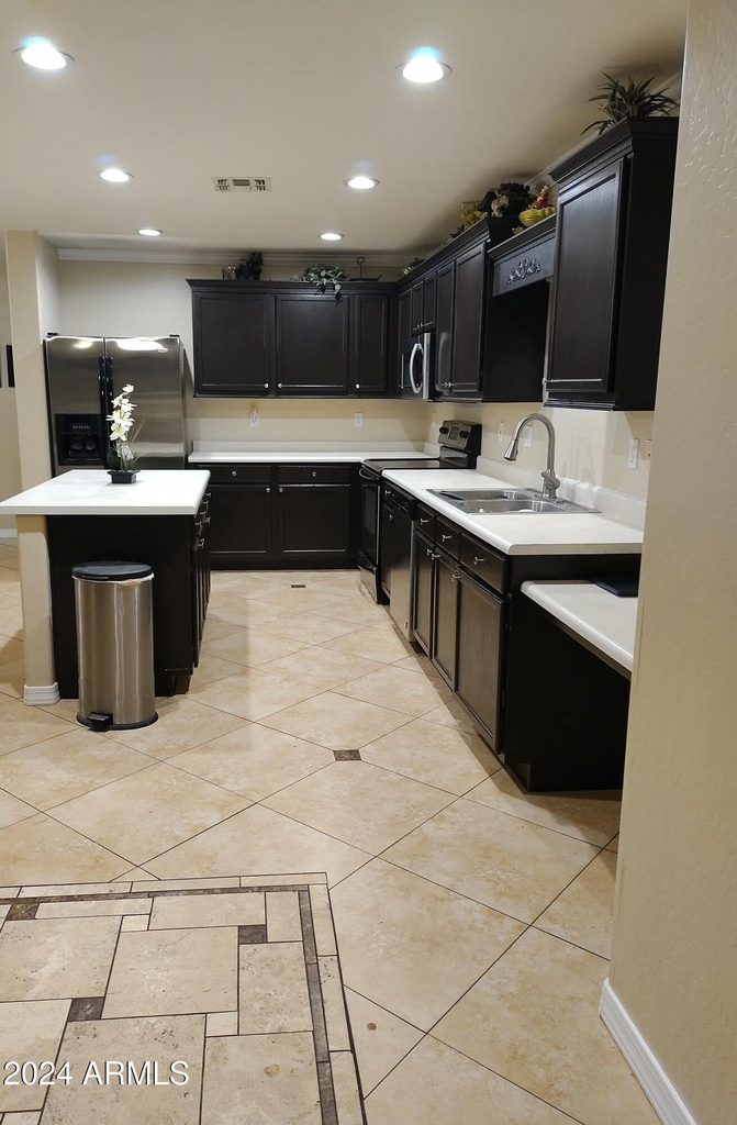 3435 E Longhorn Drive - Photo 5