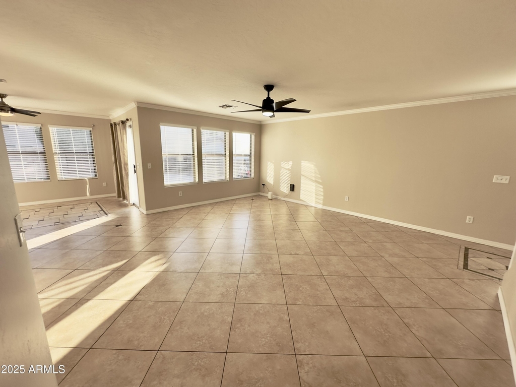 3435 E Longhorn Drive - Photo 3